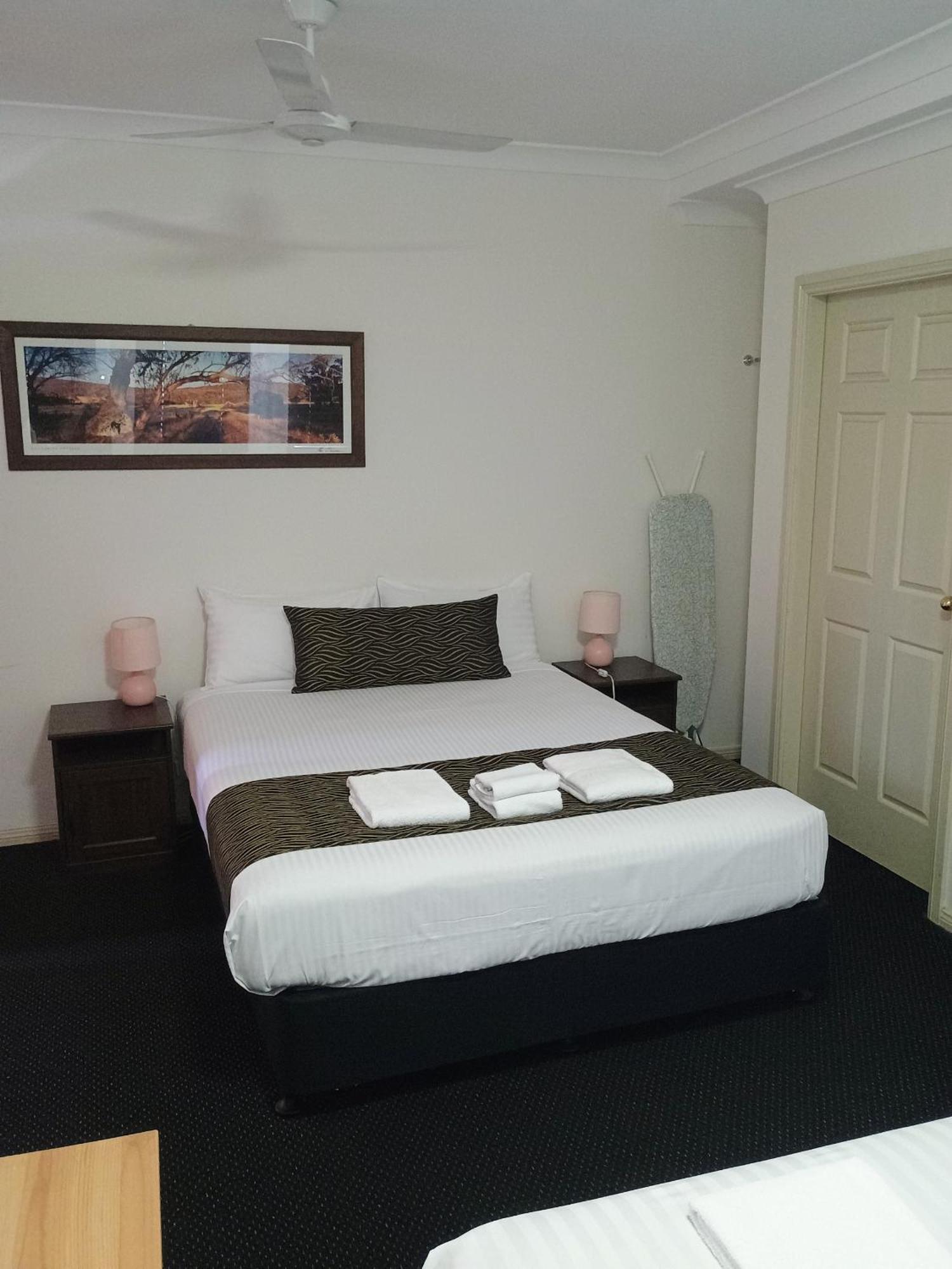 Across Country Motor Inn Dubbo Eksteriør bilde